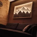 בקתה Na Ubocy Z Jacuzzi, Sauna I Widokiem