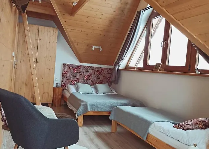 Chalet Na Ubocy Z Jacuzzi, Sauna I Widokiem